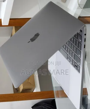 New Laptop Apple MacBook Pro 2019 16GB Intel Core i7 SSD 512GB