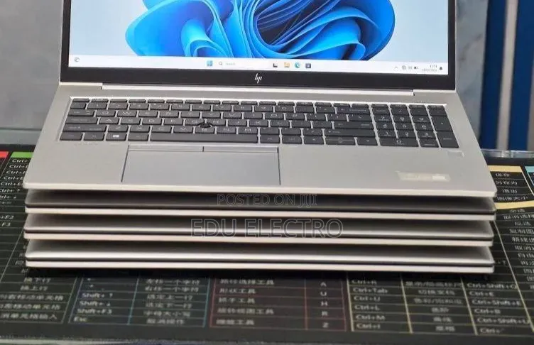 New Laptop HP EliteBook 850 G8 16GB Intel Core i7 SSD 512GB