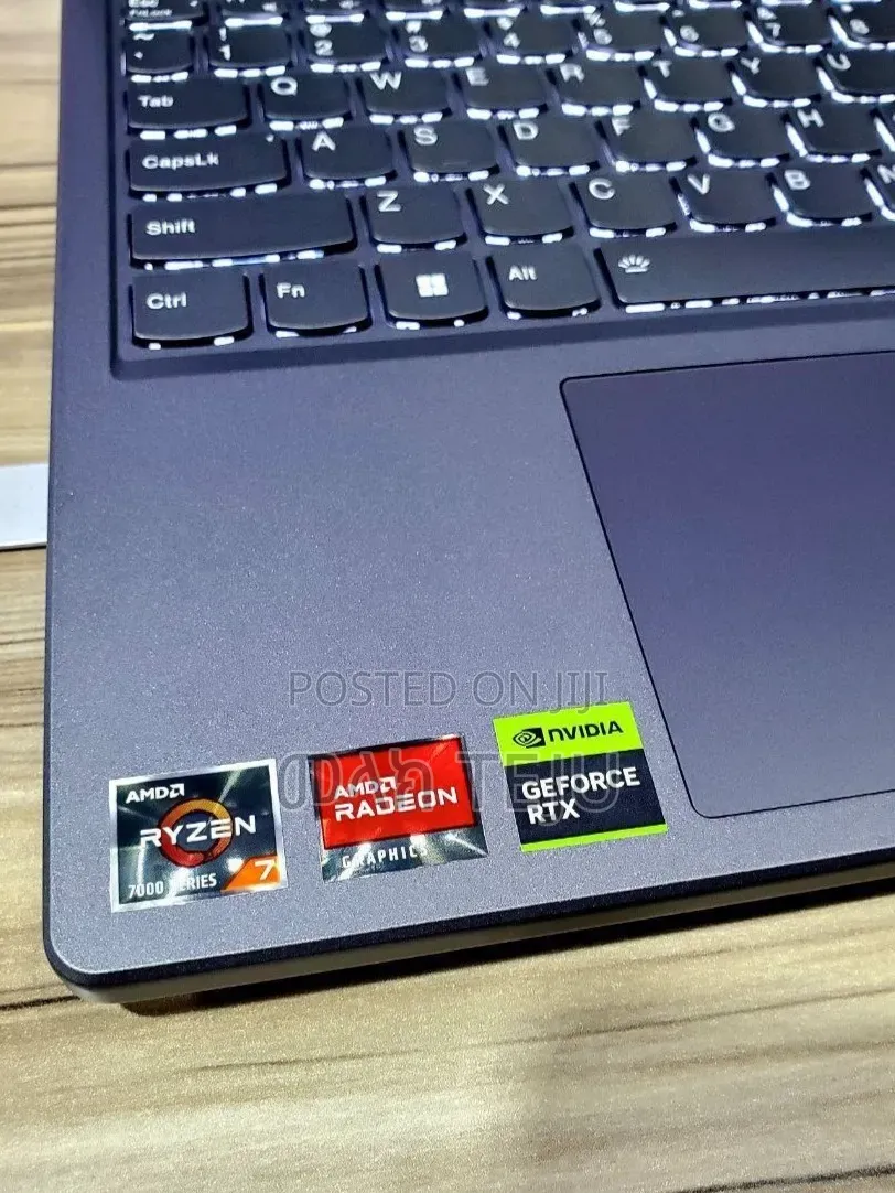 New Laptop Lenovo Legion 5 16GB AMD Ryzen 7 SSD 512GB