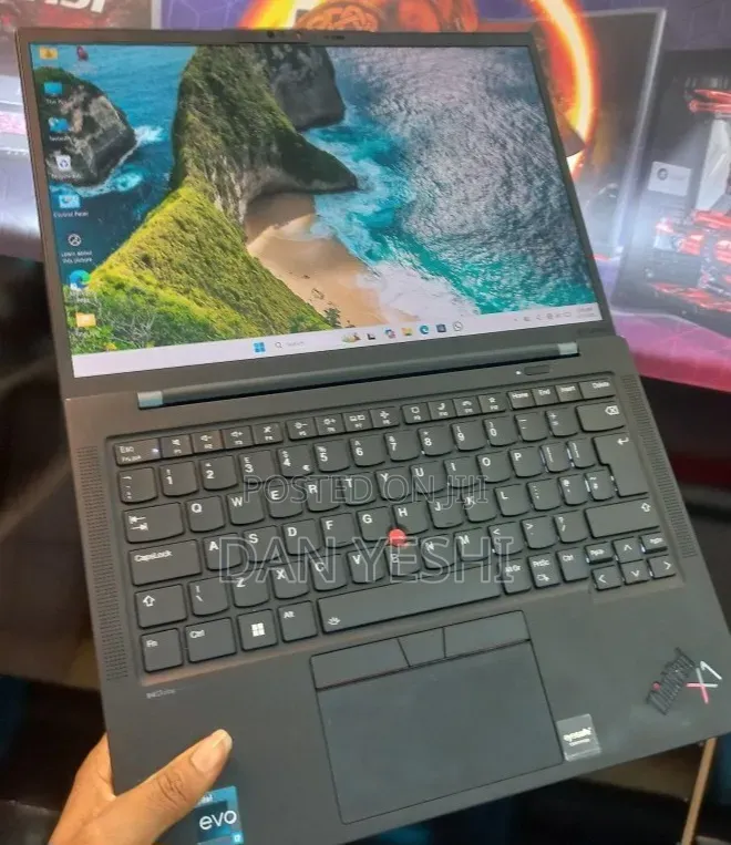 New Laptop Lenovo ThinkPad X1 Carbon Gen11 16GB Intel Core i7 SSD 1T