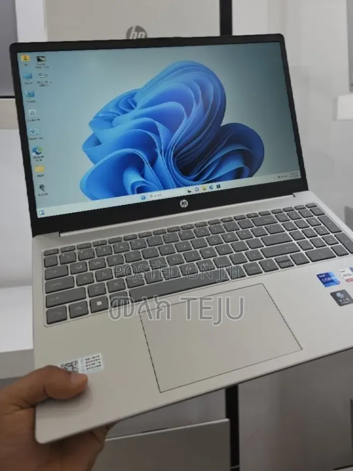 New Laptop HP Stream Notebook 16GB Intel Core i7 SSD 512GB