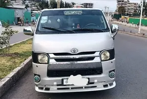 Toyota HiAce 2007 Grey