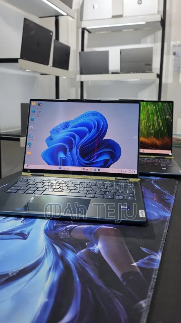New Laptop Lenovo Yoga 9 16GB Intel Core Ultra 7 SSD 512GB