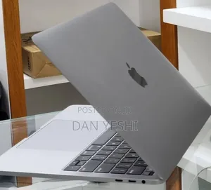 New Laptop Apple MacBook Pro 2019 16GB Intel Core i7 SSD 512GB