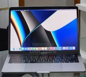 New Laptop Apple MacBook Pro 2019 16GB Intel Core i7 SSD 512GB