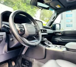 Toyota Land Cruiser Prado 2024