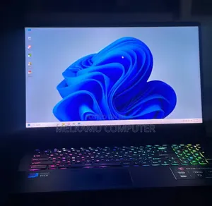 New Laptop MSI GE73 Raider RGB 8RF 16GB Intel Core i7 SSD 512GB