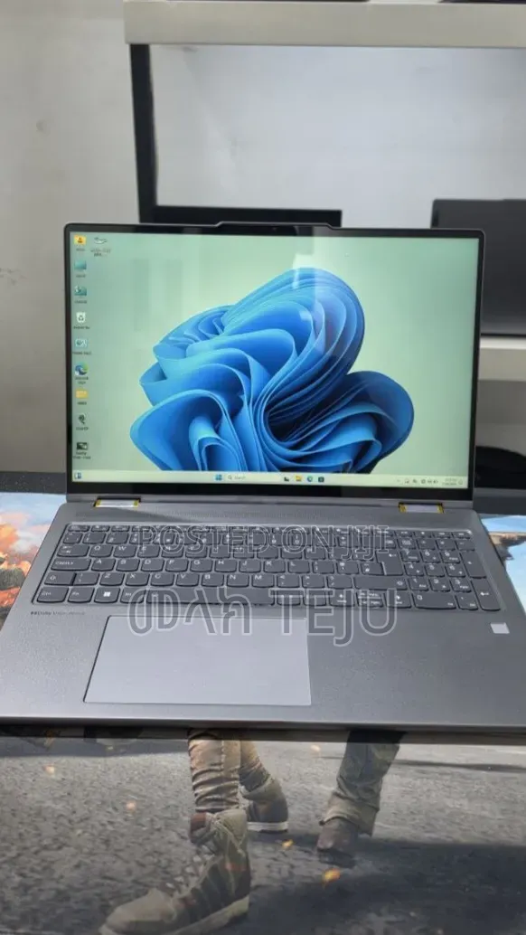 New Laptop Lenovo Yoga 3 16GB AMD Ryzen 7 SSD 512GB