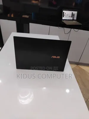 New Laptop Asus Zenbook 14 16GB Intel Core i7 SSD 512GB