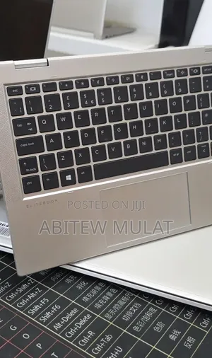 New Laptop HP EliteBook 830 G8 16GB Intel Core i5 SSD 512GB