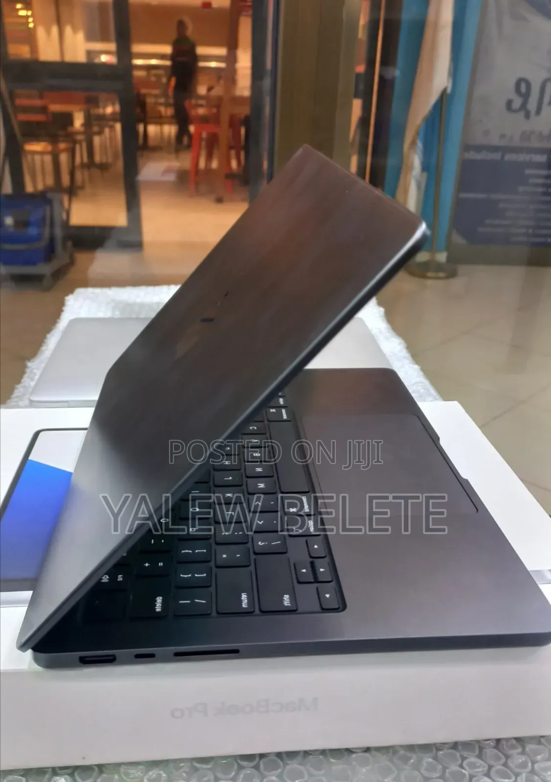 New Laptop Apple MacBook Pro 16GB Apple M5 SSD 512GB