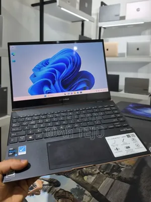 New Laptop Asus Zenbook 14 16GB Intel Core i5 SSD 512GB