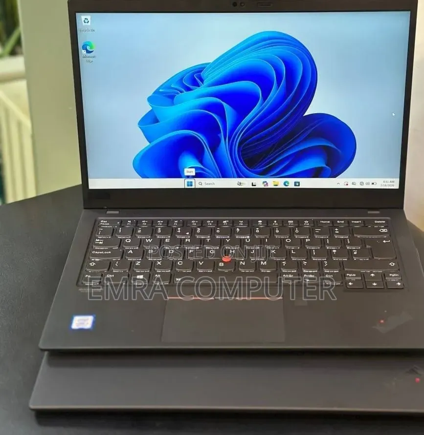 New Laptop Lenovo 16GB Intel Core i5 SSD 512GB