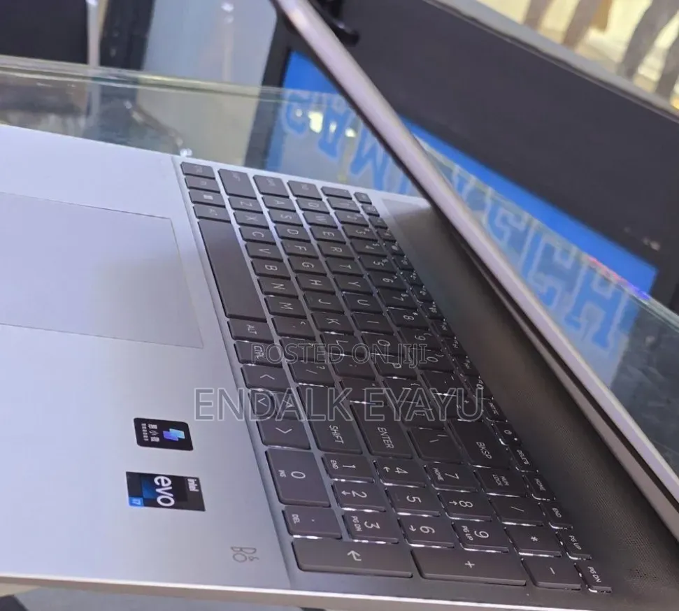 New Laptop HP Pavilion 15 16GB Intel Core i7 SSD 1T
