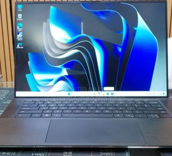 New Laptop Dell XPS 15 16GB Intel Core i7 SSD 512GB