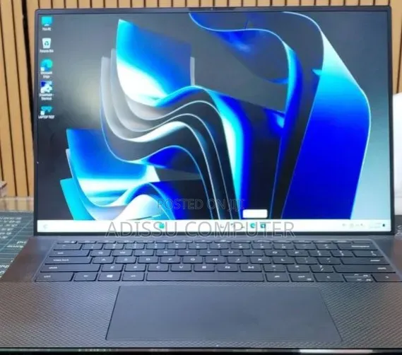 New Laptop Dell XPS 15 16GB Intel Core i7 SSD 512GB
