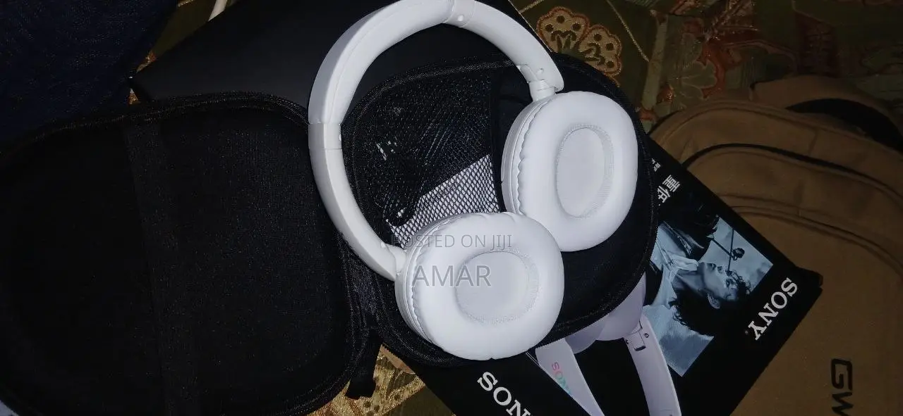 New ,Sony Headphone ,White, Wh-Ult900n