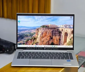 New Laptop HP EliteBook 840 G8 16GB Intel Core i5 SSD 512GB