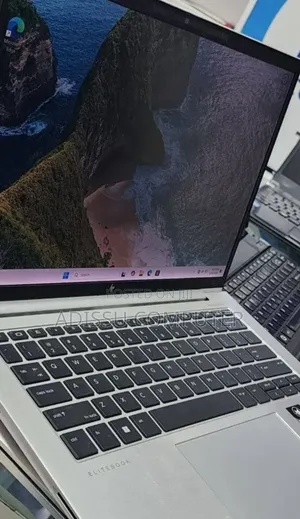 New Laptop HP EliteBook 840 G9 16GB Intel Core i7 SSD 512GB