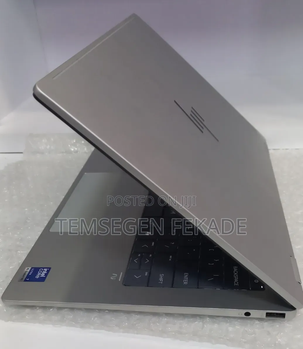 New Laptop HP OmniBook X Flip 14" 16GB Intel Core Ultra 7 SSD 1T