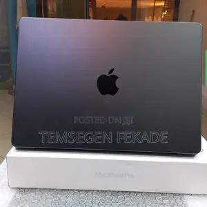 New Laptop Apple MacBook Pro 2025 M5 16GB Apple M5 Pro SSD 512GB