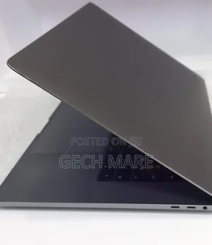 New Laptop Apple MacBook 2016 16GB Intel Core i7 SSD 512GB