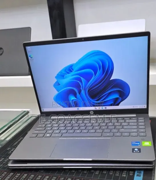 New Laptop HP 550 16GB Intel Core i5 SSD 512GB