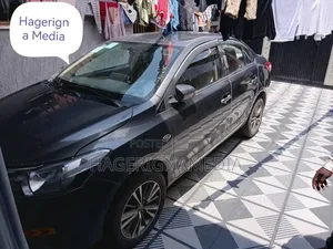 Toyota Yaris 2016 Gray