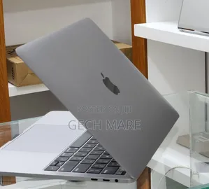 New Laptop Apple MacBook Pro 2019 16GB Intel Core i7 SSD 512GB