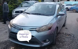 Toyota Yaris 2015 Silver