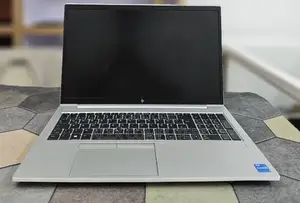New Laptop HP ZBook Firefly G8 16GB Intel Core i7 SSD 512GB