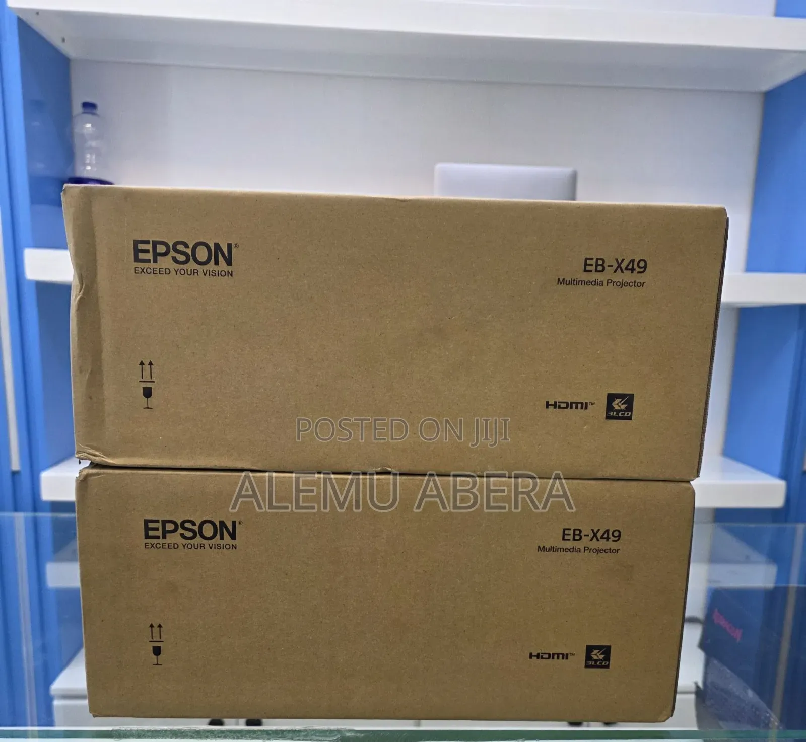Brand New Epson Projector Model : EB-X49 Technology: 3LCD, RGB