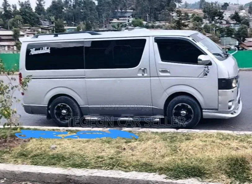 Toyota HiAce 2007 Grey