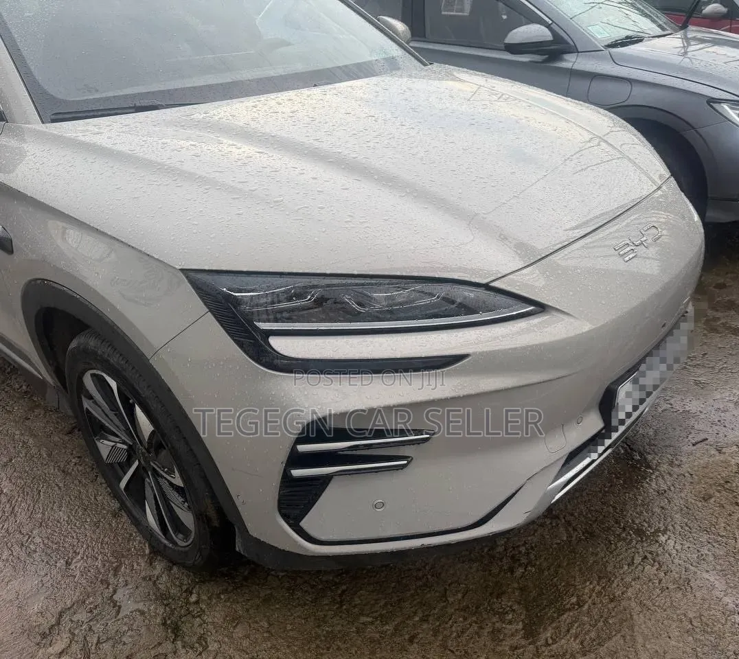 BYD Song Plus 2025 White