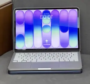 New Laptop Apple MacBook Pro 2025 M5 8GB Intel Core i5 SSD 256GB