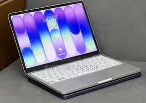 New Laptop Apple MacBook Pro 2025 M5 8GB Intel Core i5 SSD 256GB
