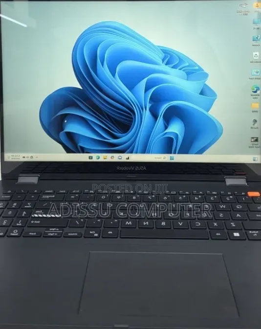 New Laptop Asus UX360CA 16GB Intel Core i5 SSD 512GB