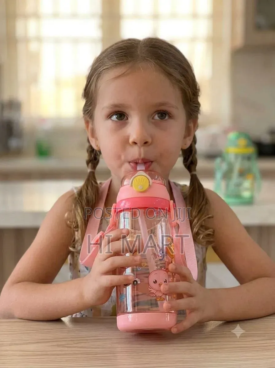 Giraffe Push and Open Kids Water Bottle
