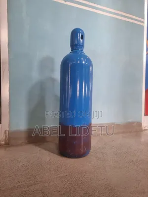 Specialized Oxygen Cylinder System Ensures Precise Delivery
