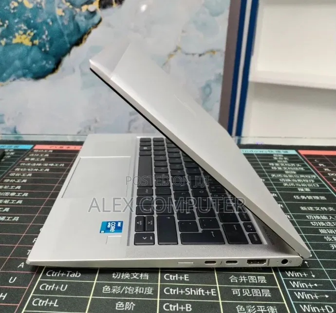 New Laptop HP EliteBook 830 G8 16GB Intel Core i5 SSD 512GB