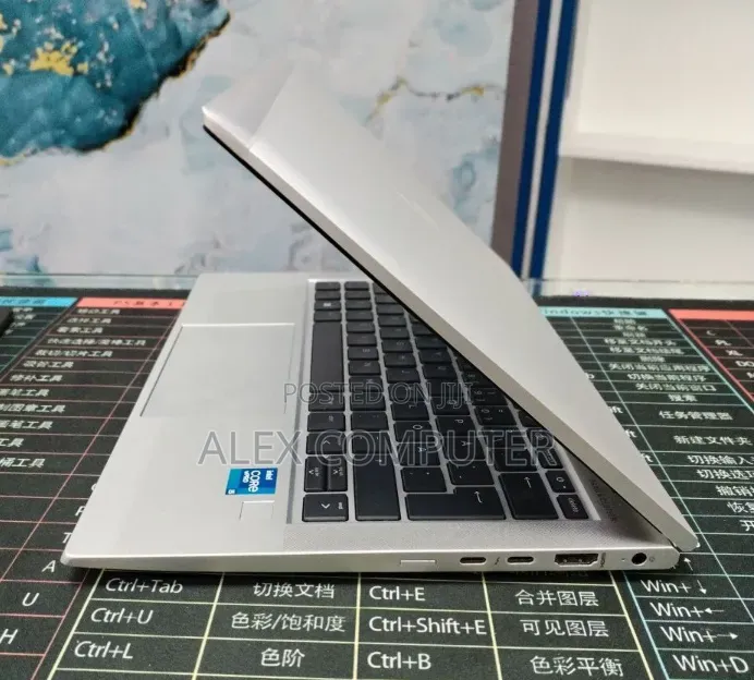 New Laptop HP EliteBook 830 G8 16GB Intel Core i5 SSD 512GB