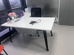 Executive Desk With Fixed Side