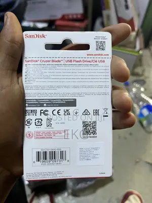 Original SanDisk 64GB Flash Drive / ፍላሽ ድራይቭ (Cruzer Blade)
