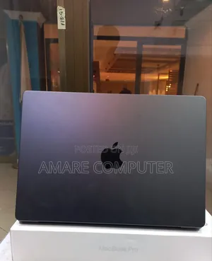 New Laptop Apple MacBook Pro 2025 M5 16GB Apple M5 Pro SSD 512GB