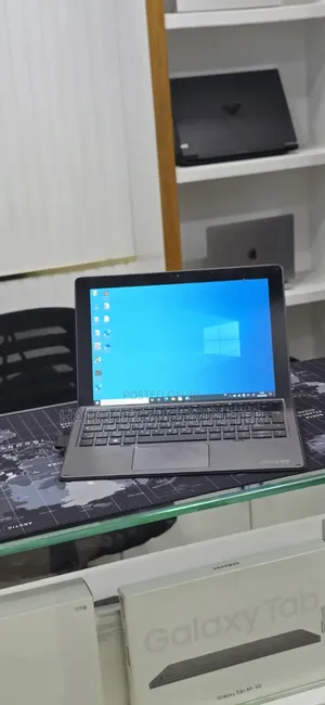New Laptop HP Elite x2 1013 G4 8GB Intel Core i5 SSD 128GB
