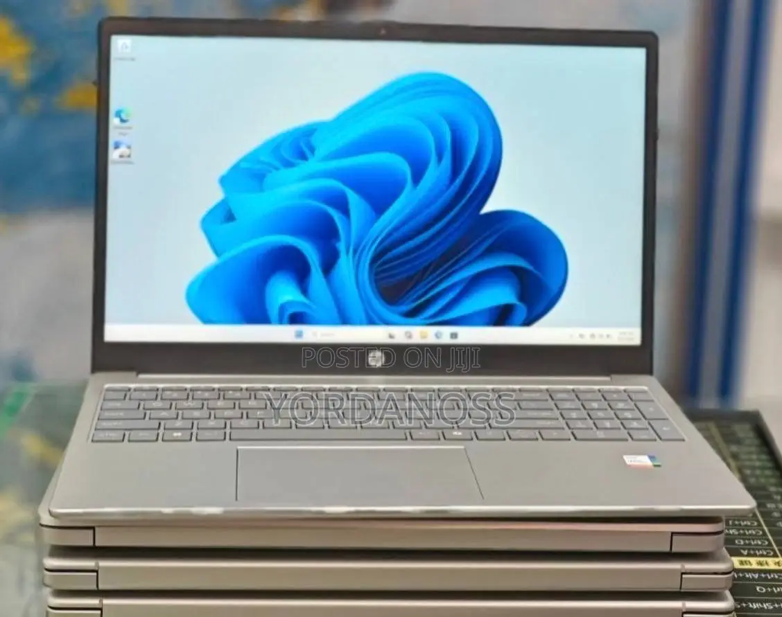 New Laptop HP Stream Notebook 16GB Intel Core i7 SSD 1T