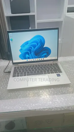 New Laptop HP EliteBook 830 G9 16GB Intel Core i5 SSD 512GB