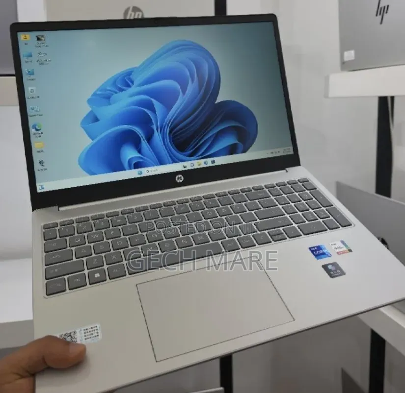 New Laptop HP Pavilion 15 16GB Intel Core i7 SSD 512GB