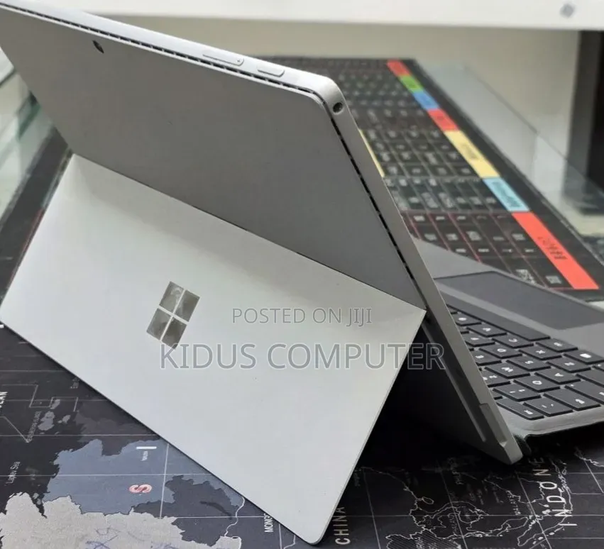 New Laptop Microsoft Surface 16GB Intel Core i7 SSD 512GB
