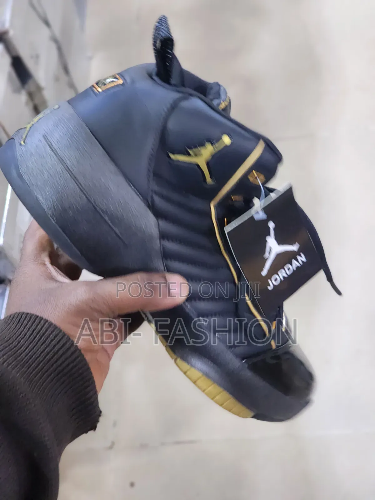 Air Jordan 19 OG SE "Black Metallic Gold" Sneakers,